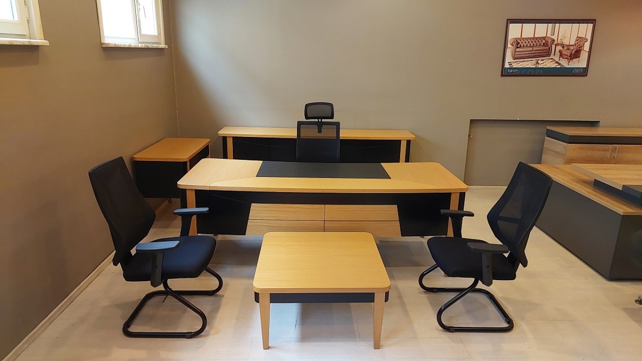 Meşe Siyah Masa Takımı | Masko Outlet